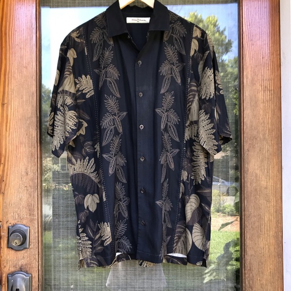 Men’s Tommy Bahama Silk Hawaiian Shirt - Picture 2 of 4